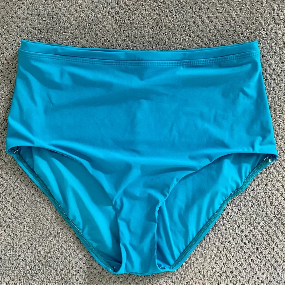 BRAND NEW, NEVER USED! AMORESSA - Women's swim bottoms!🌊🏖